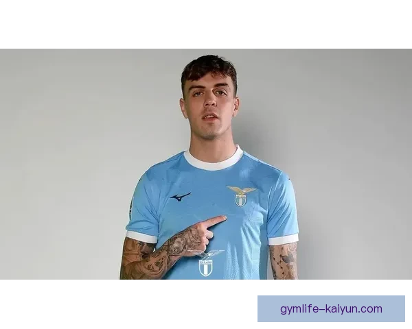 马尔蒂尼足球哲学分析：防守智慧与团队协作的结合