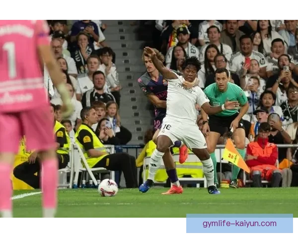 恩德里克训练方式引发关注，备受期待的年轻球员展现突破进步迹象