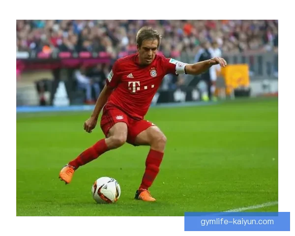 拉菲尼亚传球视野分析：本赛季关键传球与进攻组织表现稳健